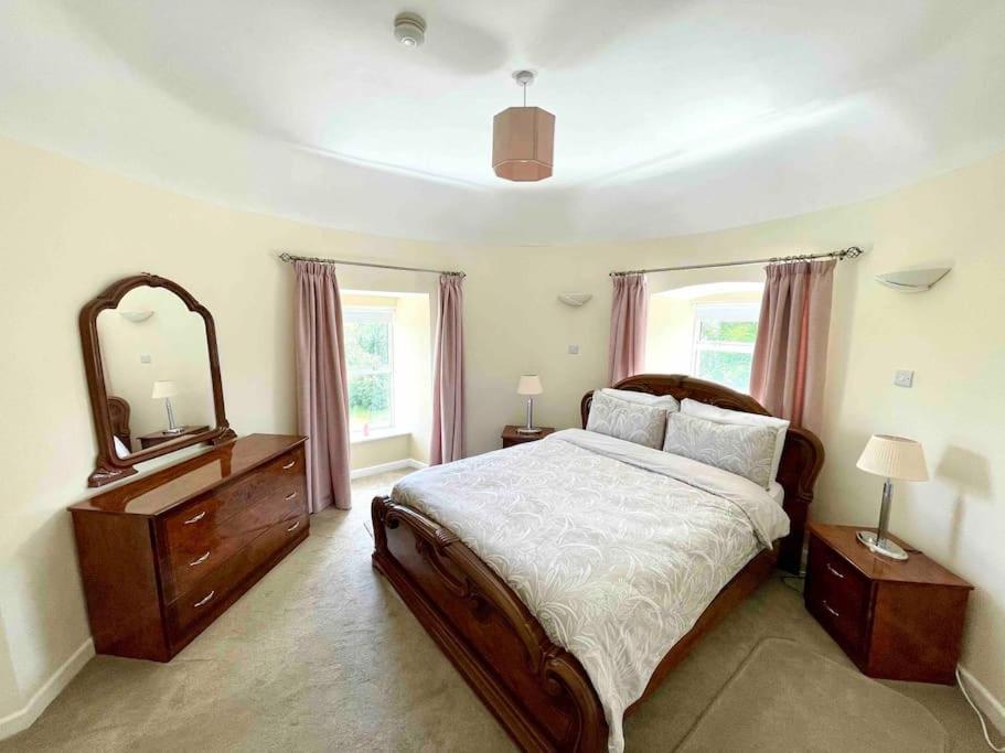 Beautiful Farmhouse An Hour'S Drive From Four Irish Cities Clonmel Extérieur photo